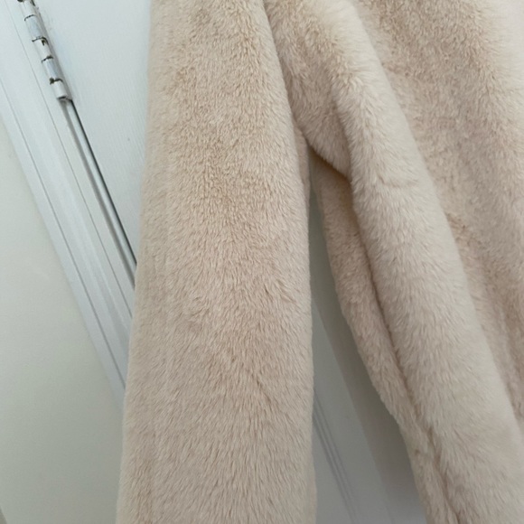 Jacket - Picture 5 of 6